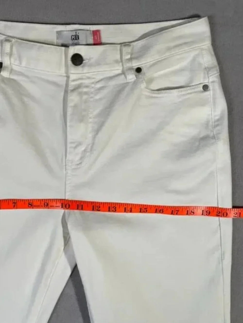 CAbi 5th Avenue Jean White High Rise Stretch Flare Size 10 Style 6285L - Picture 9 of 16